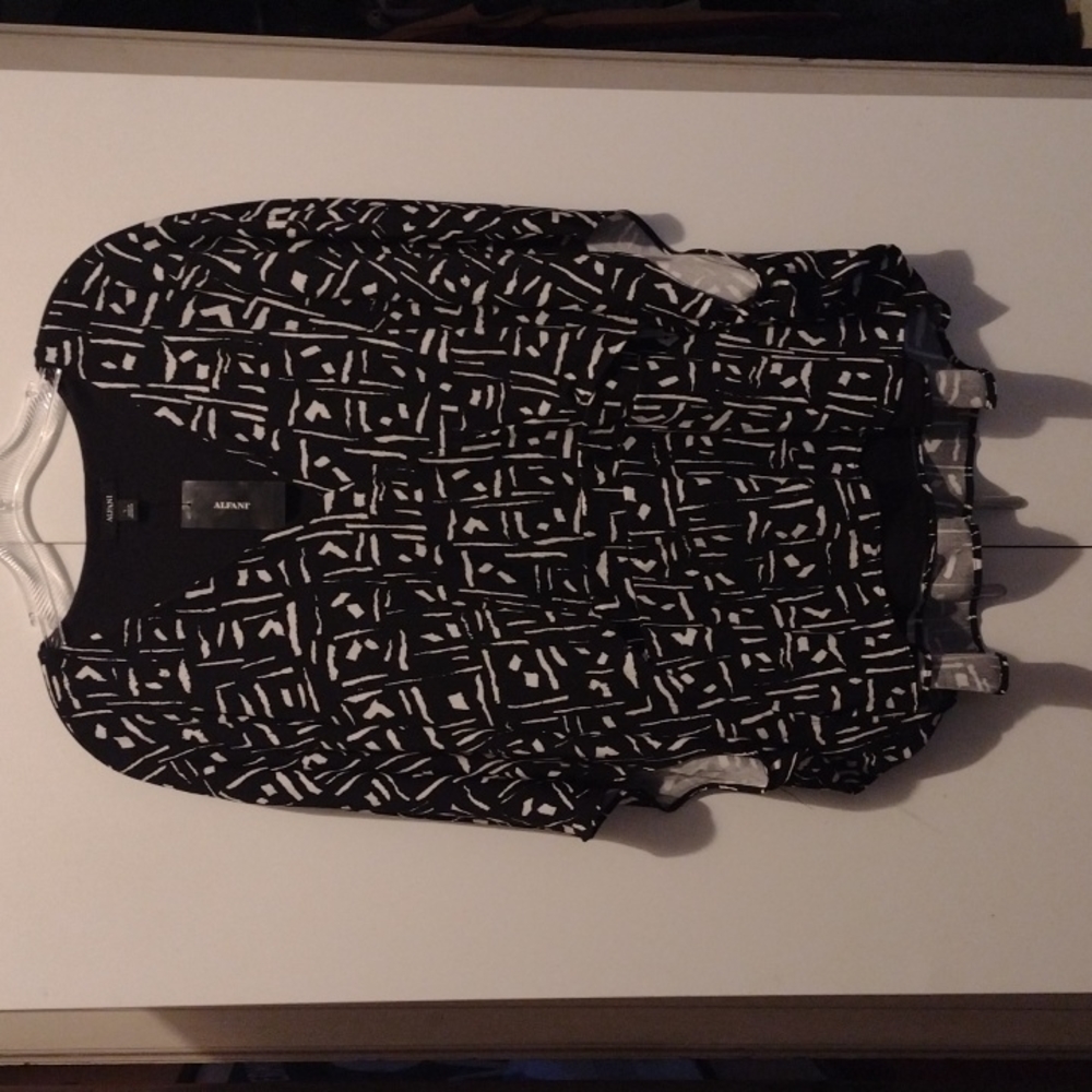 NWT Alfani black exotic print blouse/tunic